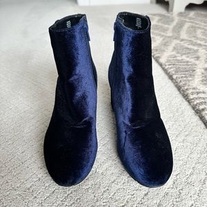 Steve Madden Blue Velvet Heeled Boots